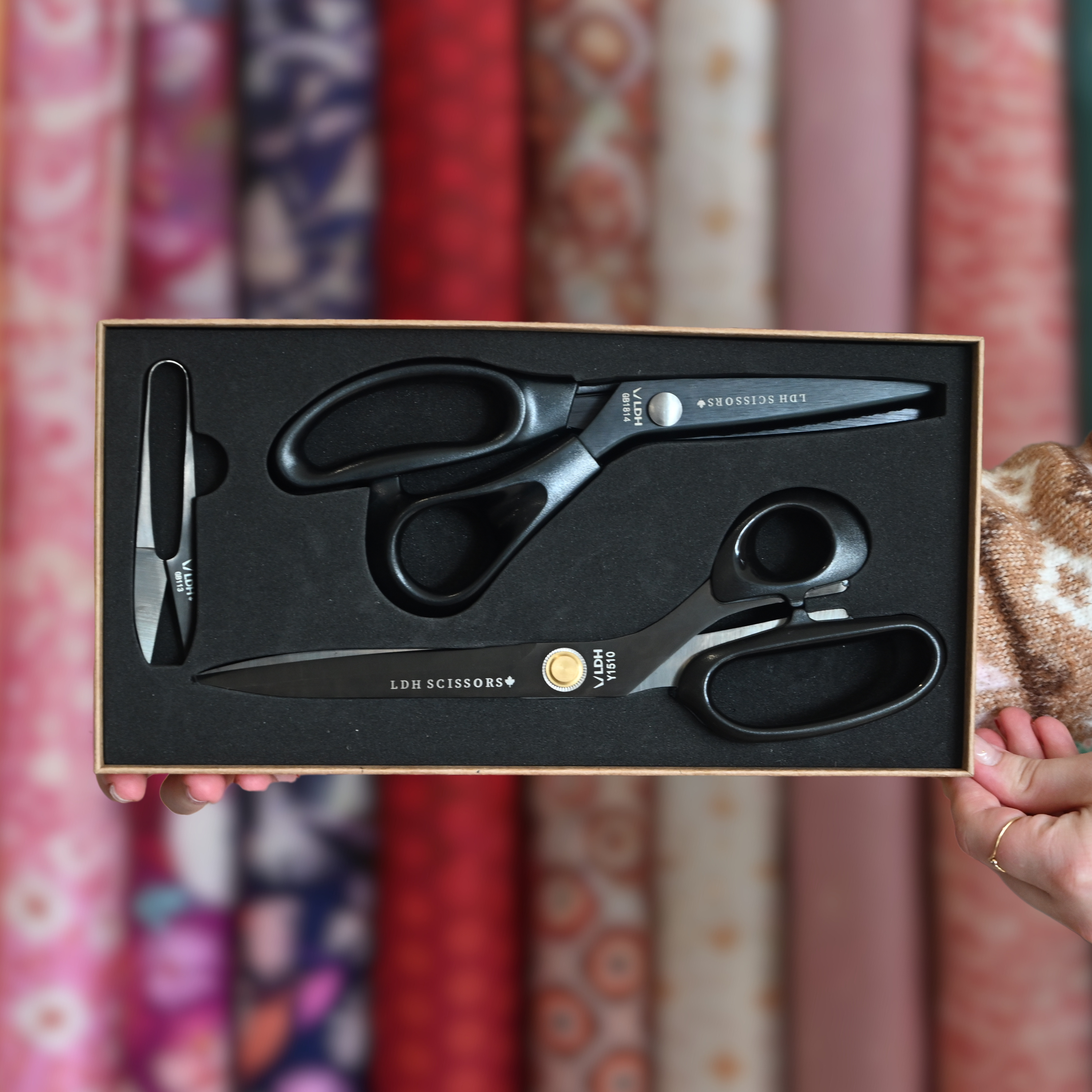 Midnight Edition Fabric Shears Gift Set - Lightweight