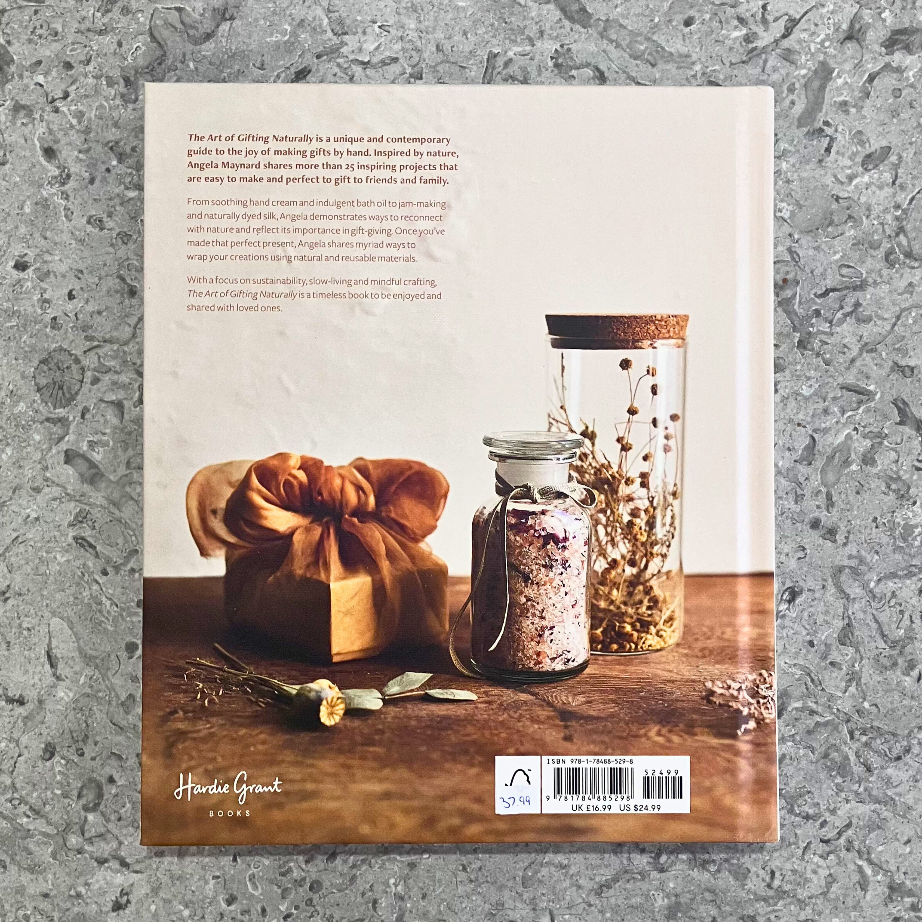 The Art of Gifting Naturally