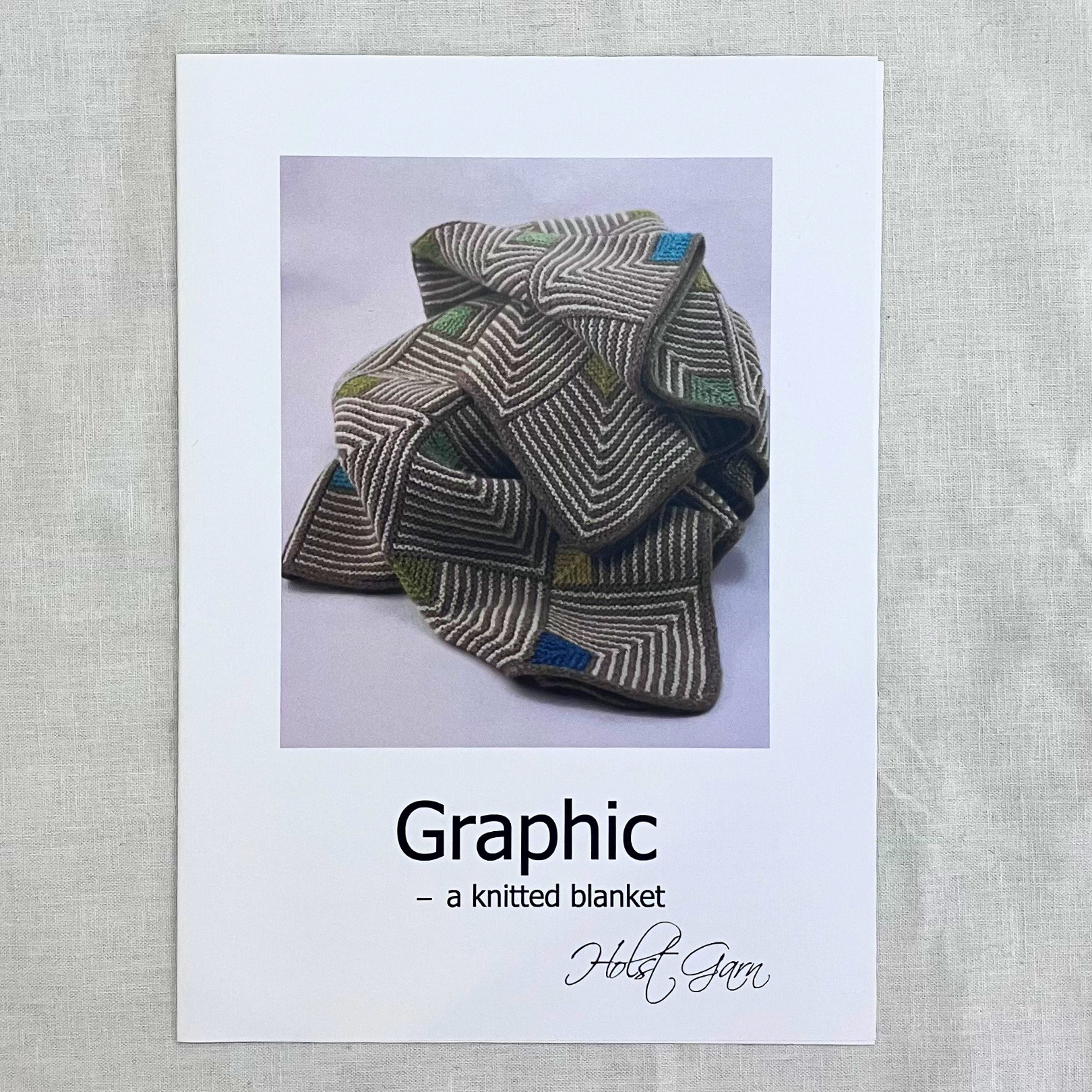 Graphic Blanket Knitting Pattern