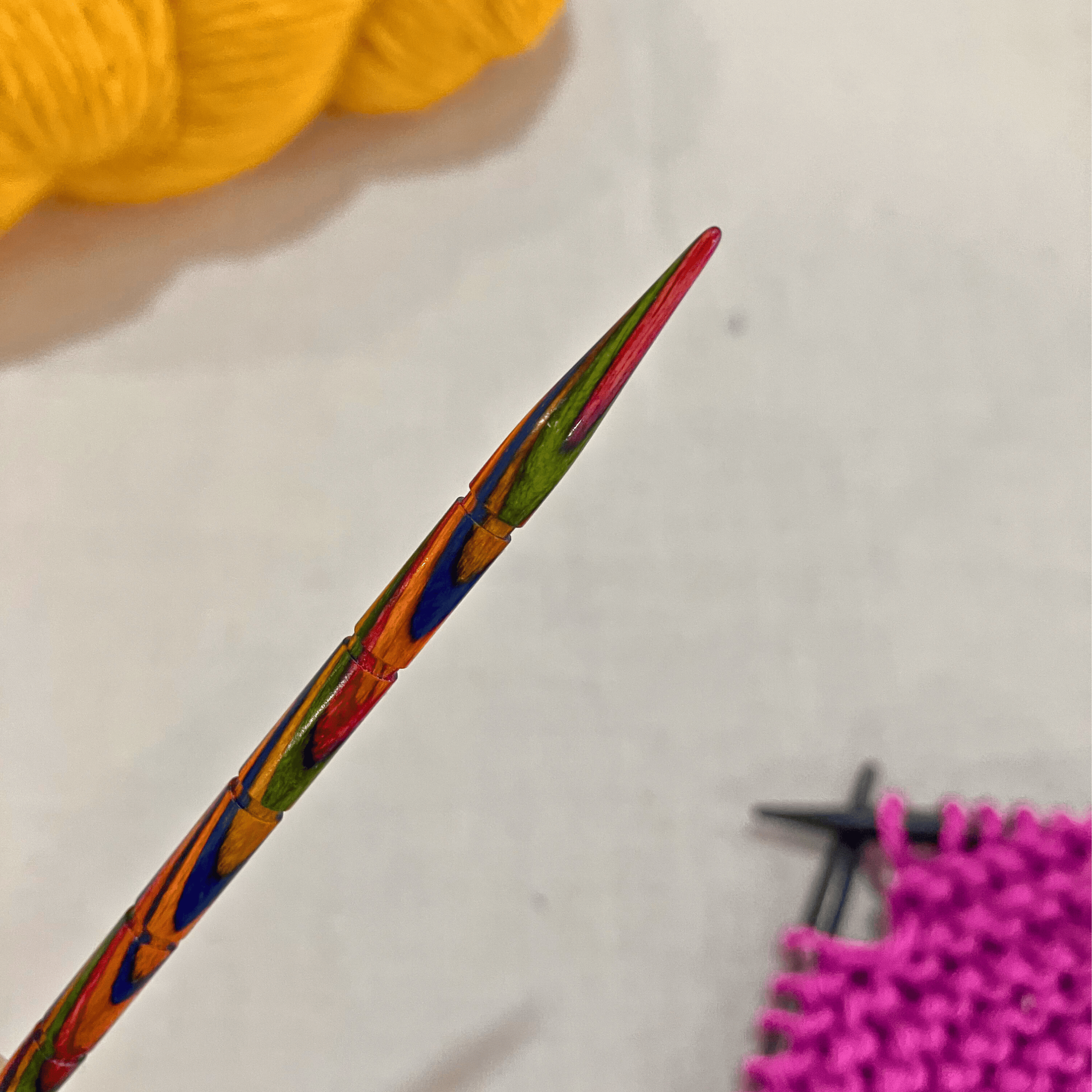 Knit Picks cable needle close-up – smooth laminated birch, prevents stitch slipping
