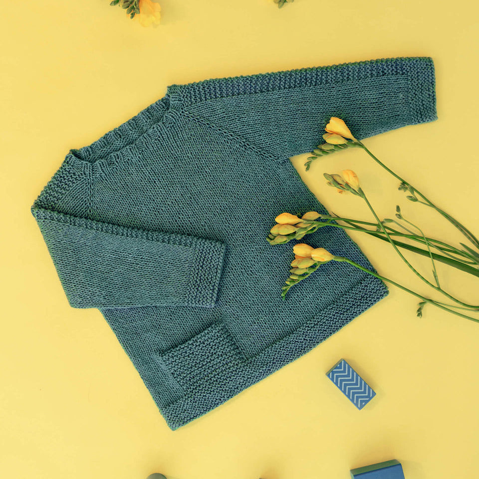 Anuk Kids Pullover knitting pattern by Pascuali — children's seamless pullover sweater pattern. Sole -- cotton & cashmere. Photo courtesy of Pascuali.